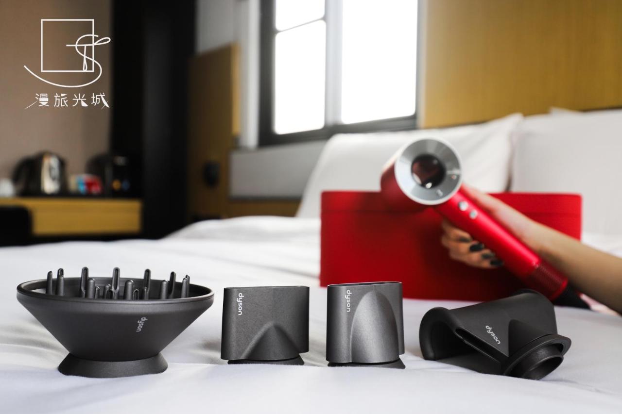 Slow Town Hotel-Glowing Taichung Extérieur photo