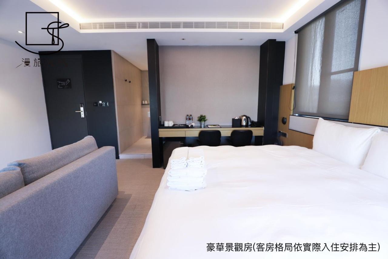 Slow Town Hotel-Glowing Taichung Extérieur photo